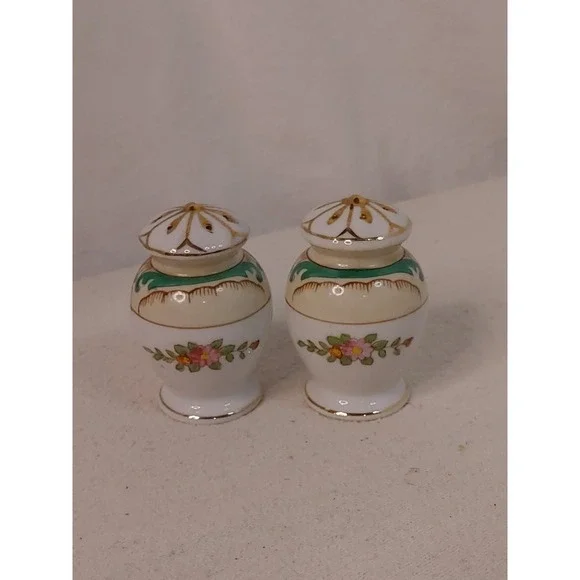 Japanese salt and pepper shakers Ceramic Green Floral design VTG Japan - Picture 7 of 7